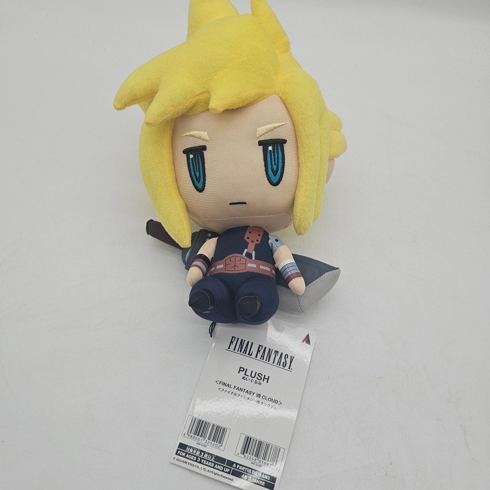 SQUARE ENIX Cloud Strife Final Fantasy VII Plush RARE variant eyes